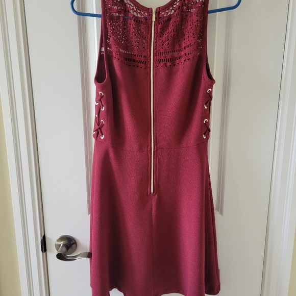 Spring dress - Picture 2 of 2